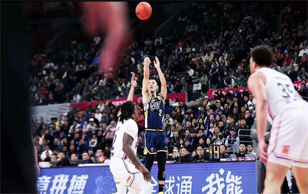 广东队客场惨败，球员状态堪忧