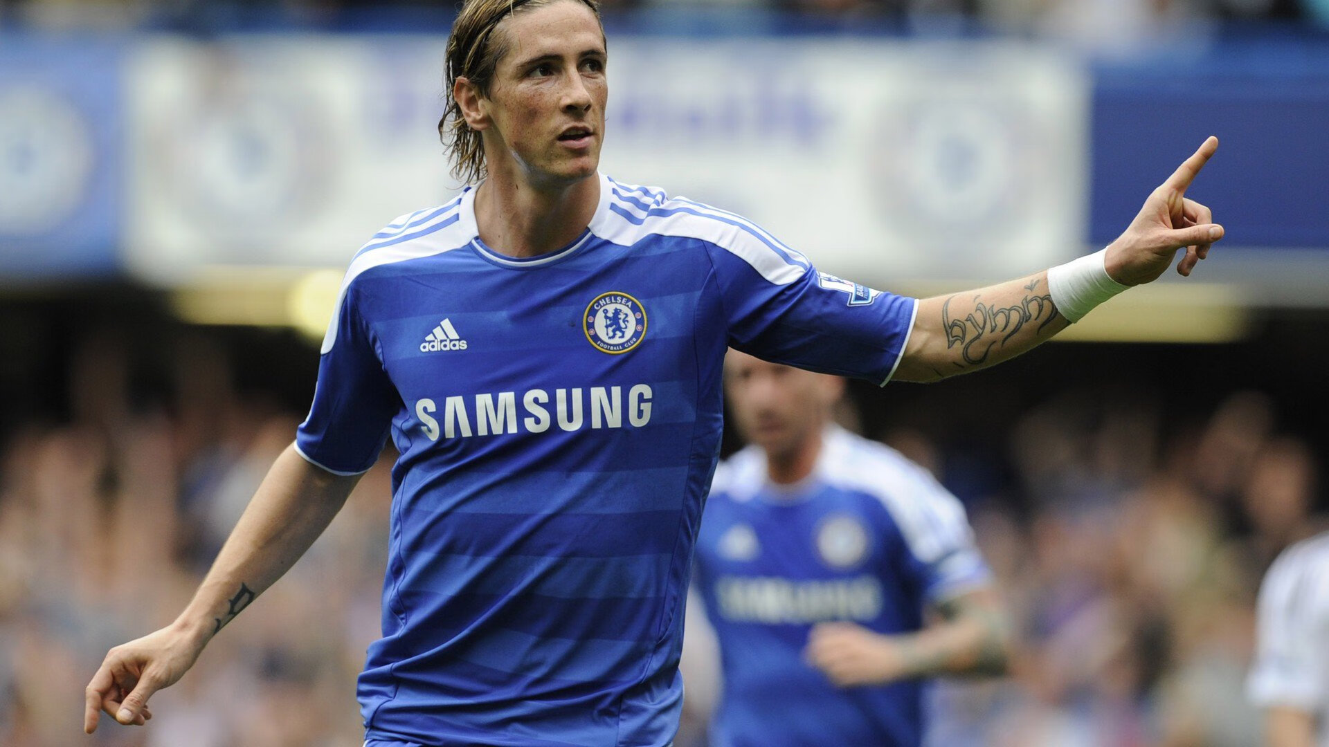 领先优势明显首场状态出色，篮网观众沸腾！，哈兰德重返赛场赢得满堂喝彩